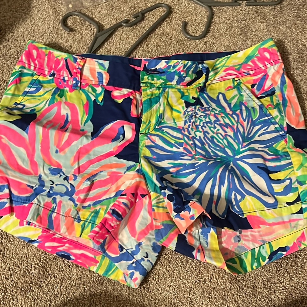 Lilly Pulitzer short